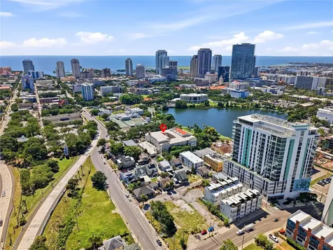 701 Mirror Lake Drive N St Petersburg FL 33701