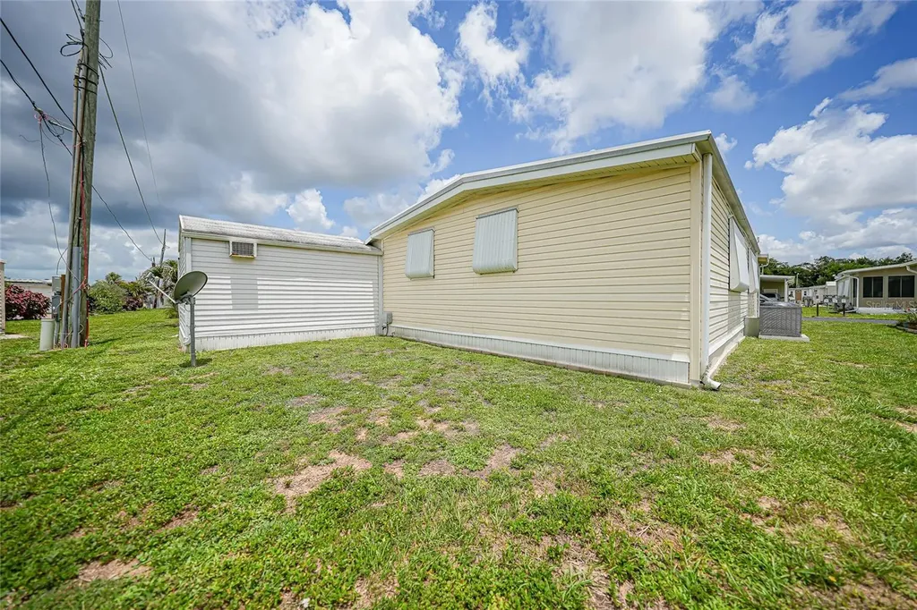 3450 Grapefruit Lane Estero FL 33928