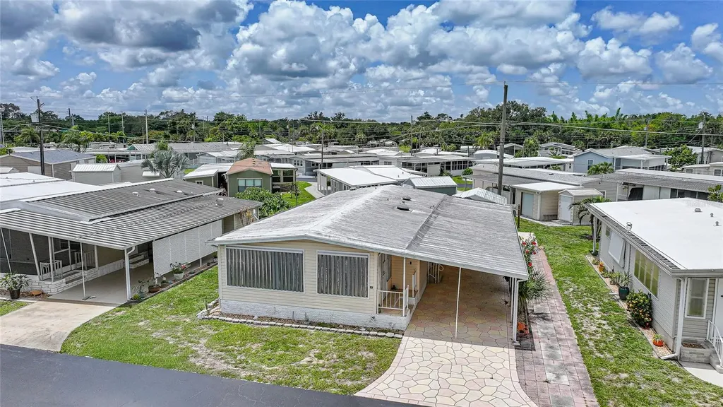 3450 Grapefruit Lane Estero FL 33928