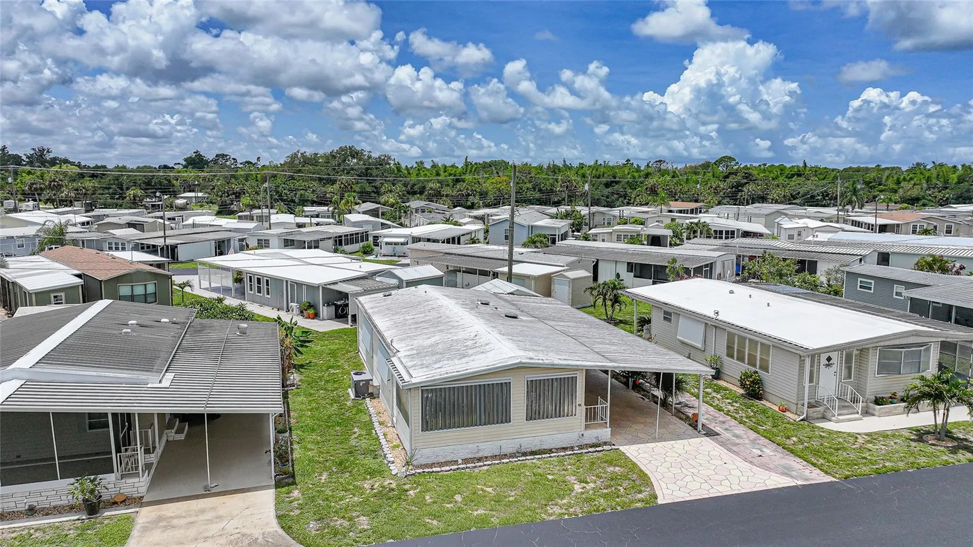 3450 Grapefruit Lane Estero FL 33928