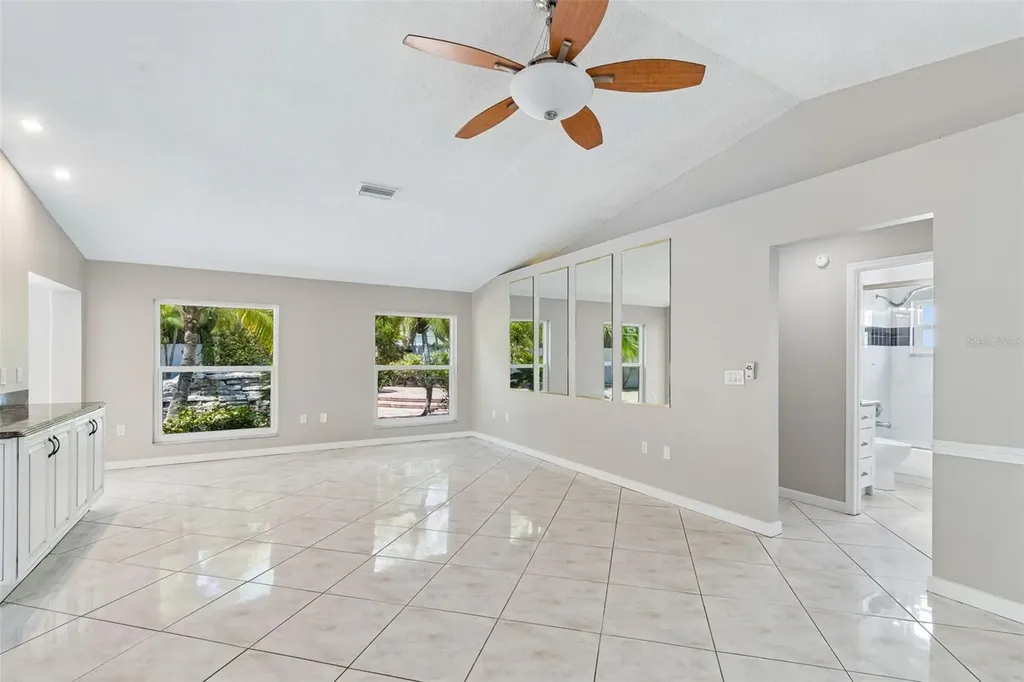 2536 Countryside Pines Drive Clearwater FL 33761
