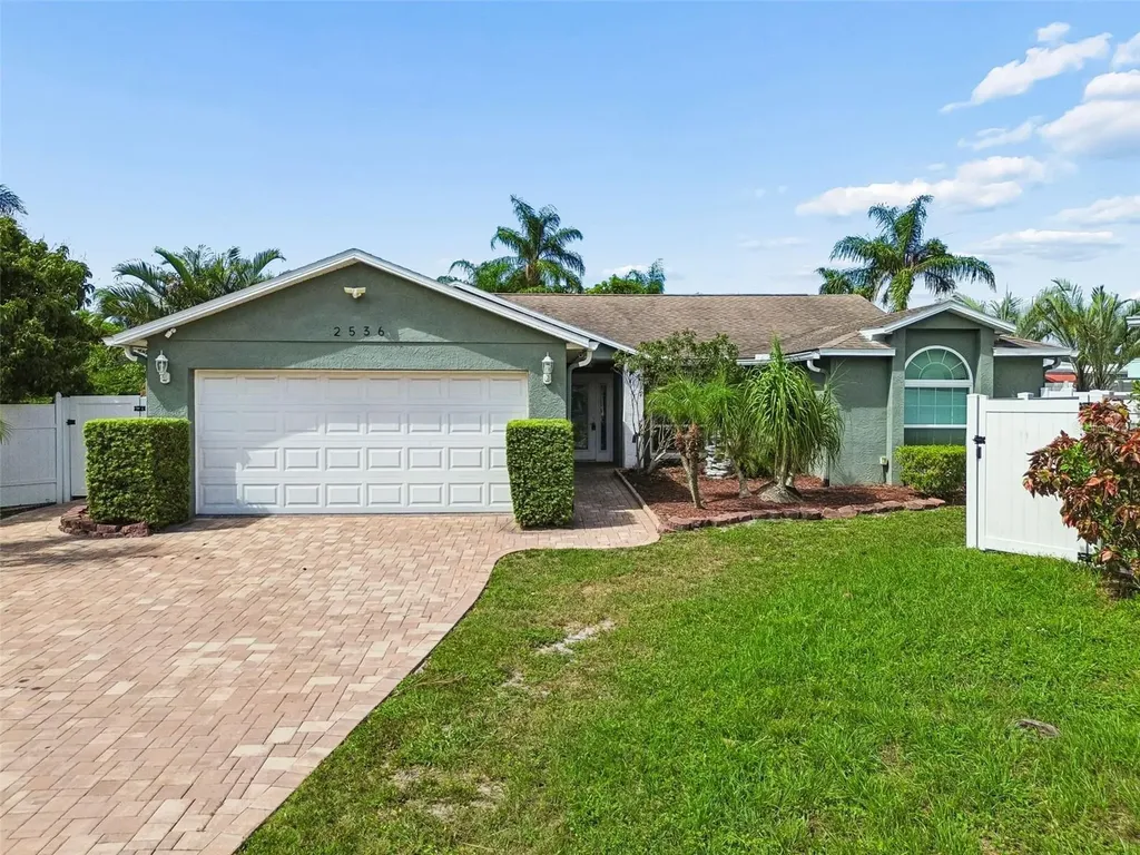 2536 Countryside Pines Drive Clearwater FL 33761