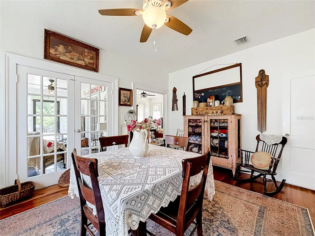 740 Summit Street Eustis FL 32726
