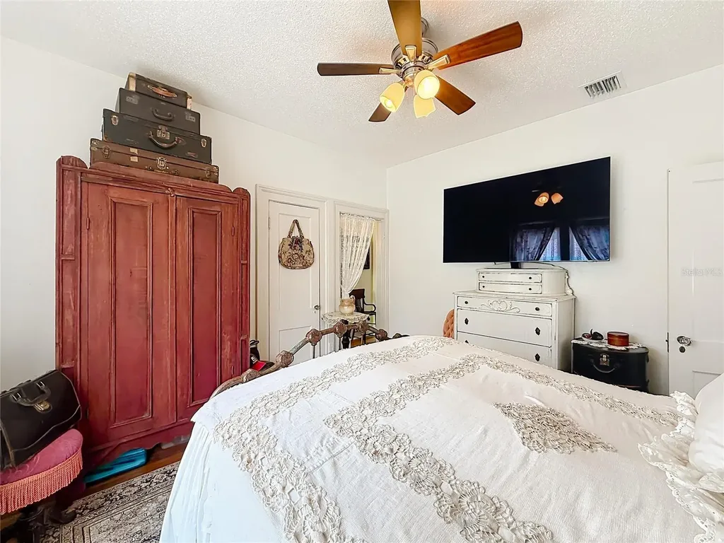 740 Summit Street Eustis FL 32726