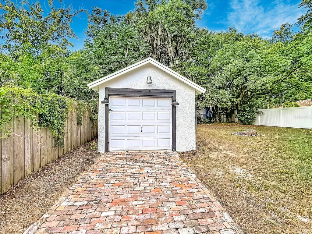 740 Summit Street Eustis FL 32726