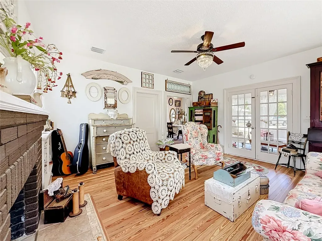 740 Summit Street Eustis FL 32726
