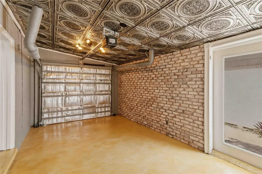 2713 W Braddock Street Tampa FL 33607
