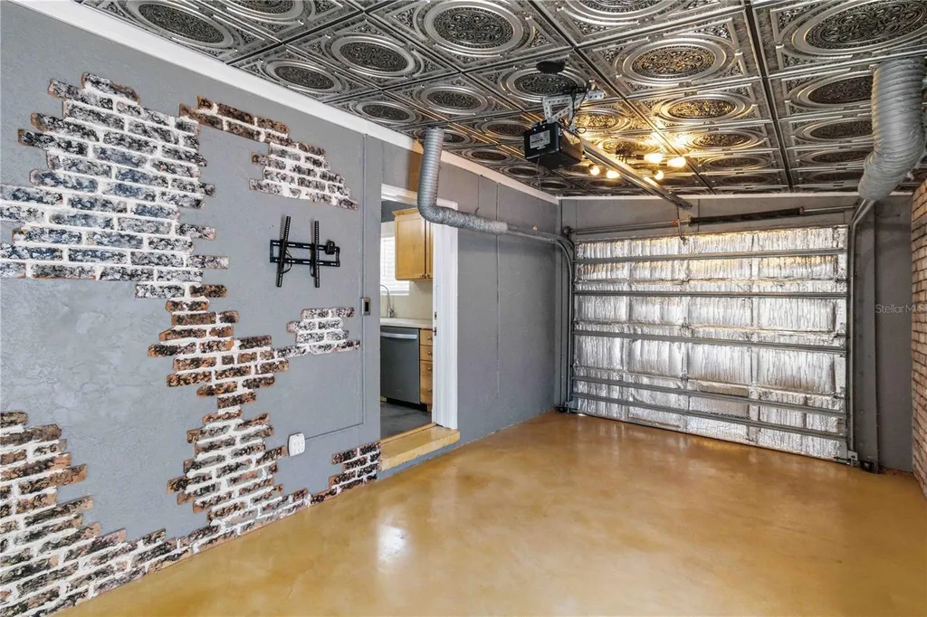 2713 W Braddock Street Tampa FL 33607