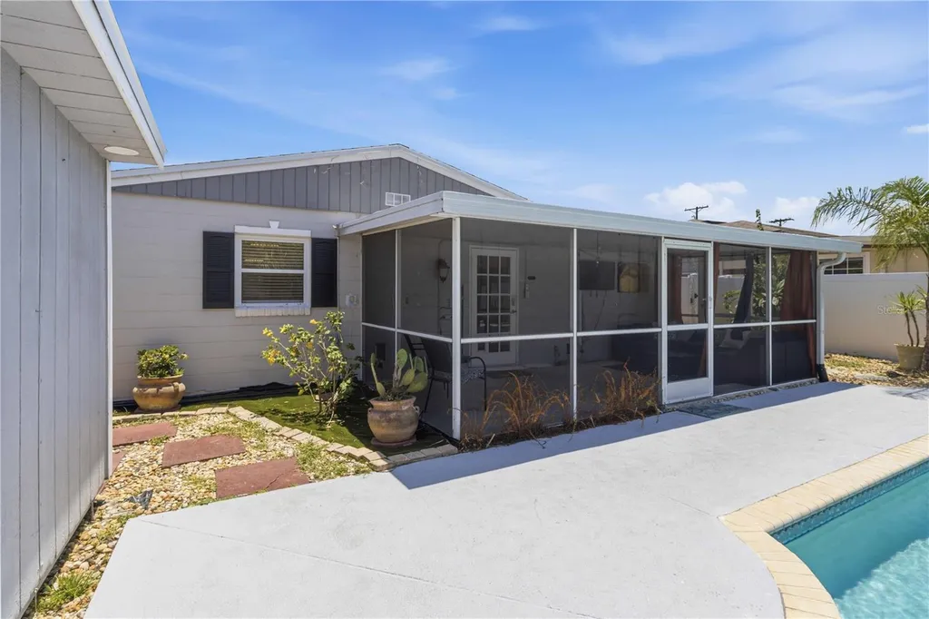 2713 W Braddock Street Tampa FL 33607