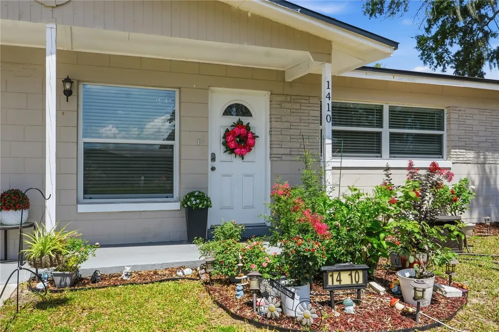 1410 Kozart Court Orlando FL 32811
