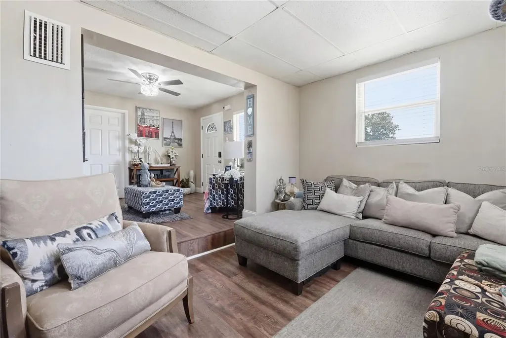 1410 Kozart Court Orlando FL 32811