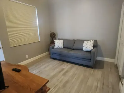 5274 Far Oak Circle Sarasota FL 34238