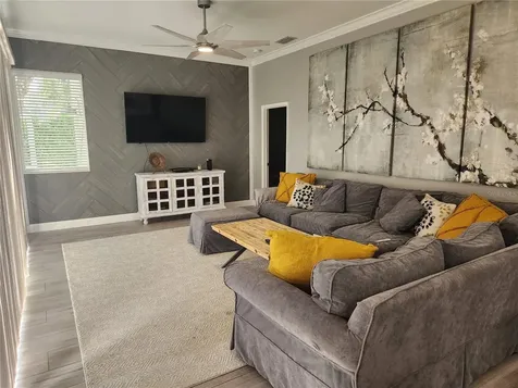 5274 Far Oak Circle Sarasota FL 34238