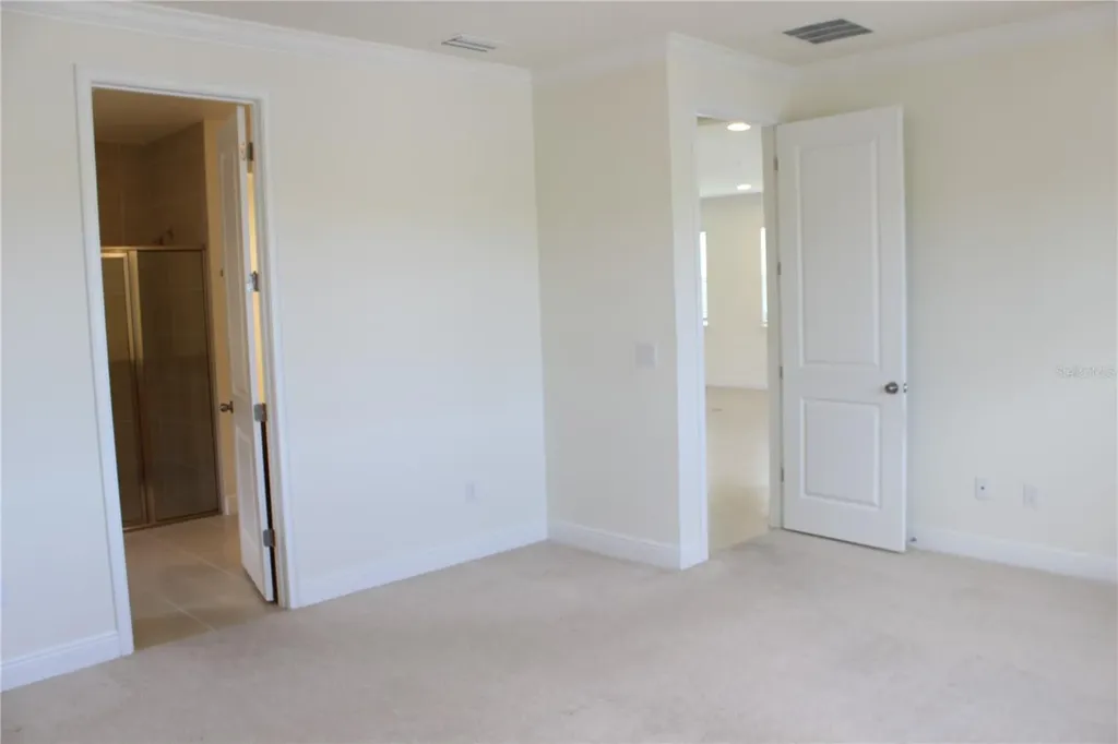 5826 Long Shore Loop Sarasota FL 34238