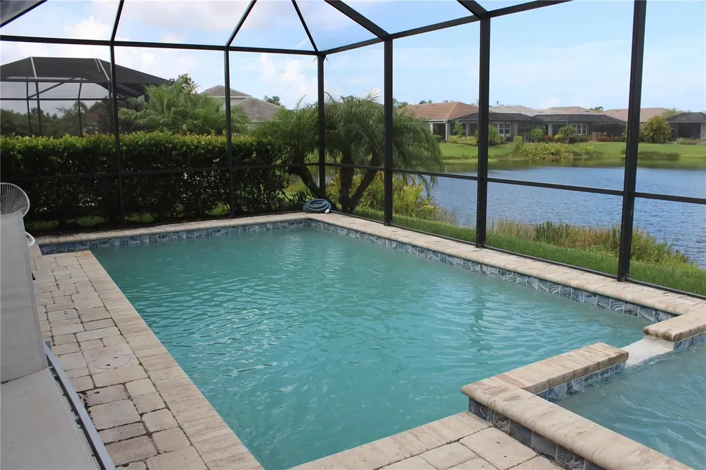 5826 Long Shore Loop Sarasota FL 34238