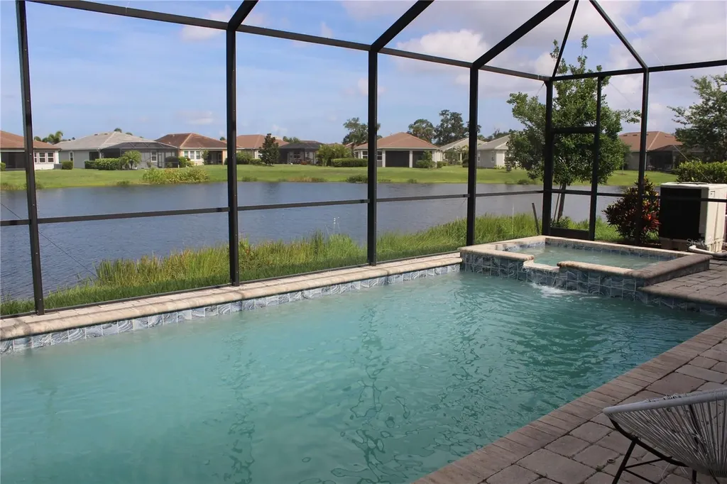 5826 Long Shore Loop Sarasota FL 34238