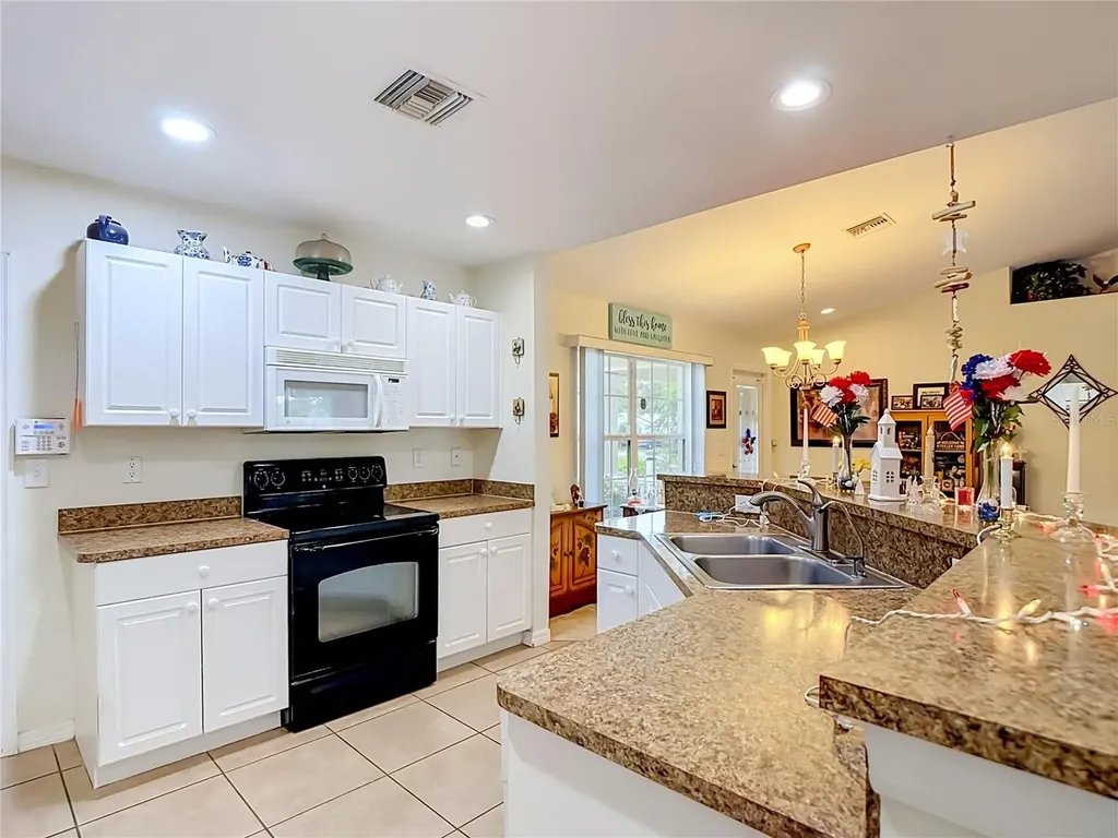 2903 38th Street SW Lehigh Acres FL 33976