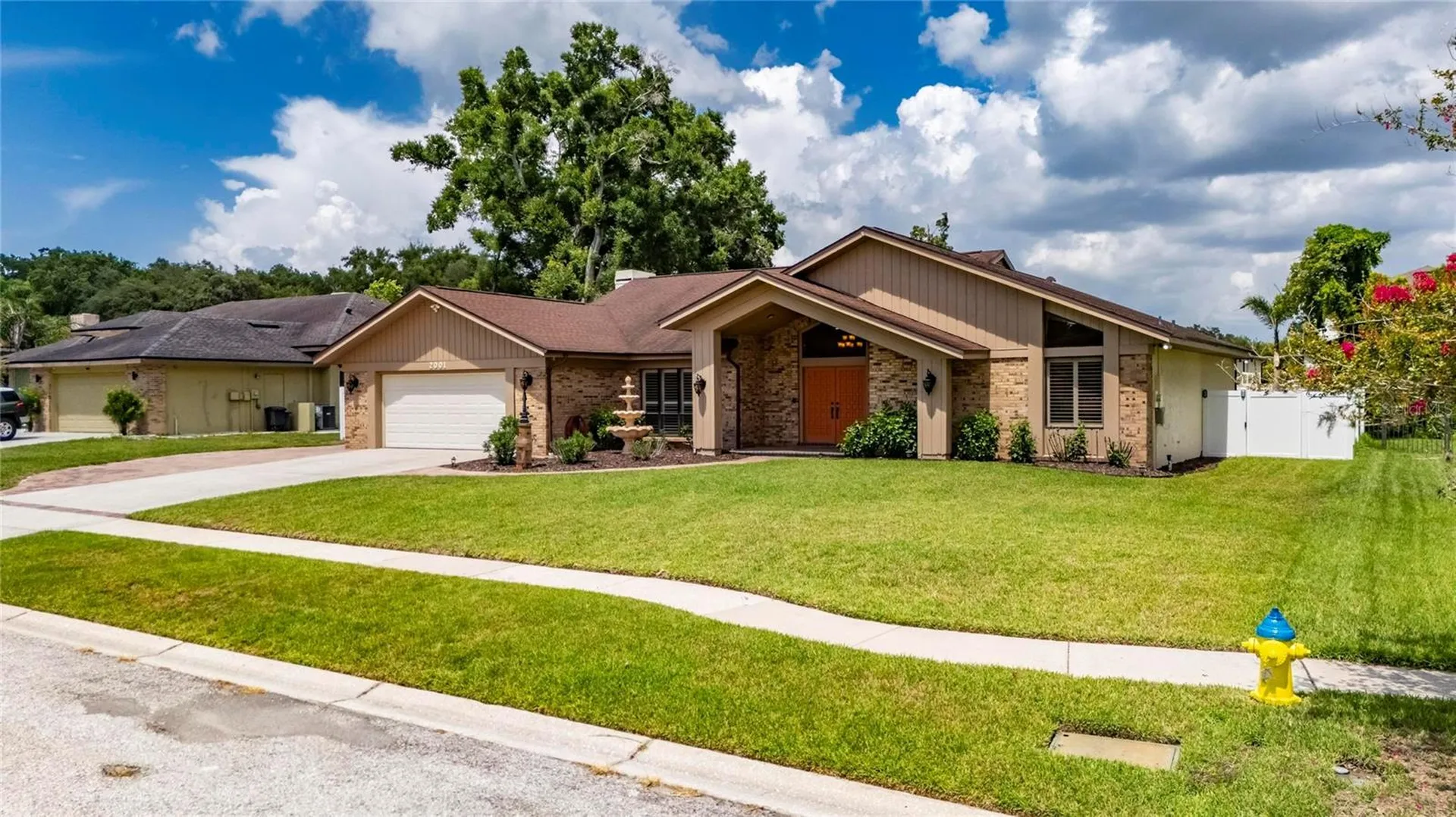 2001 Cimmaron Run Drive Valrico FL 33594