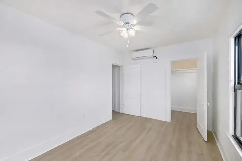 618 N 7th Avenue St Petersburg FL 33701