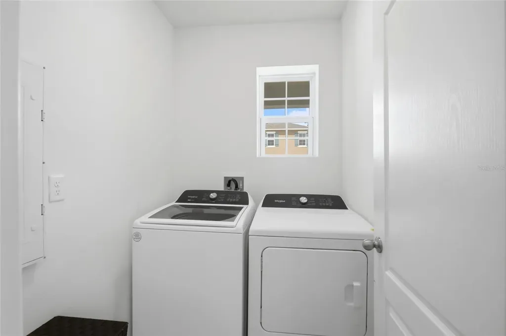 1181 Cascades Avenue Davenport FL 33837