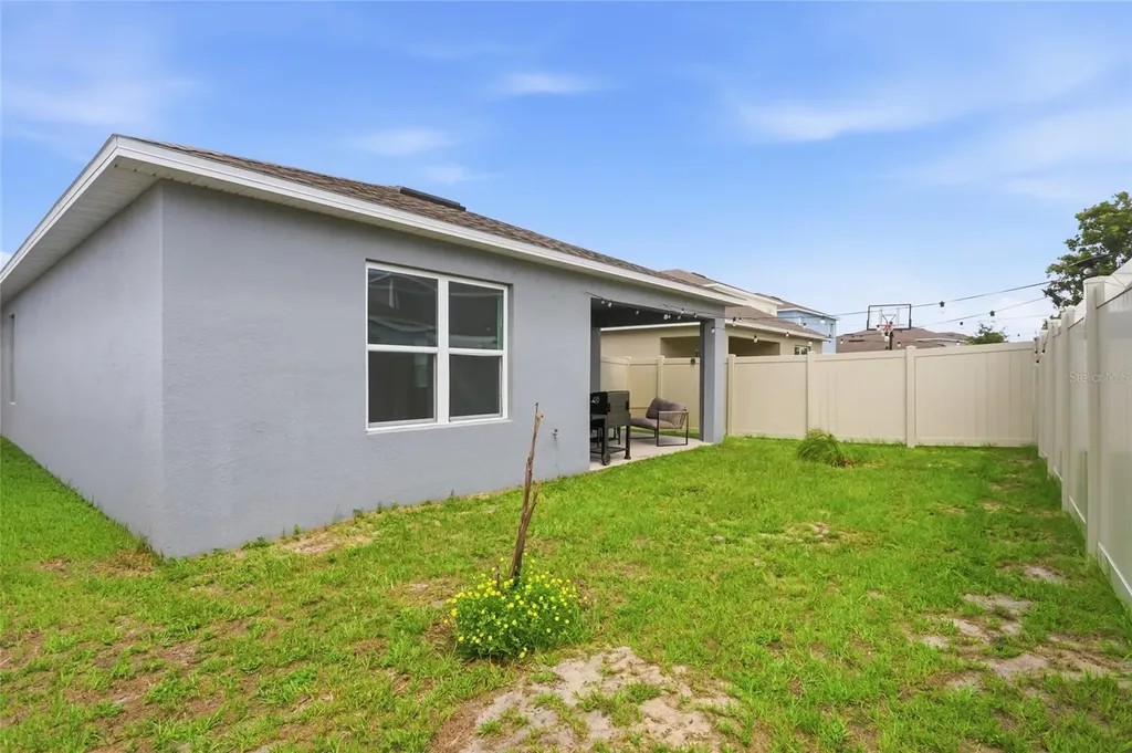 1181 Cascades Avenue Davenport FL 33837