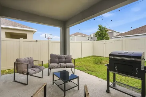 1181 Cascades Avenue Davenport FL 33837