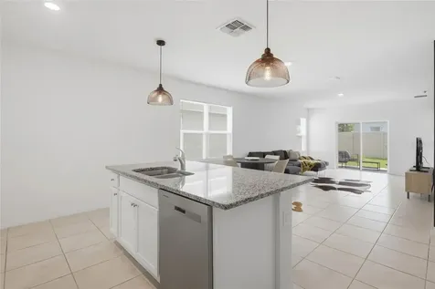 1181 Cascades Avenue Davenport FL 33837