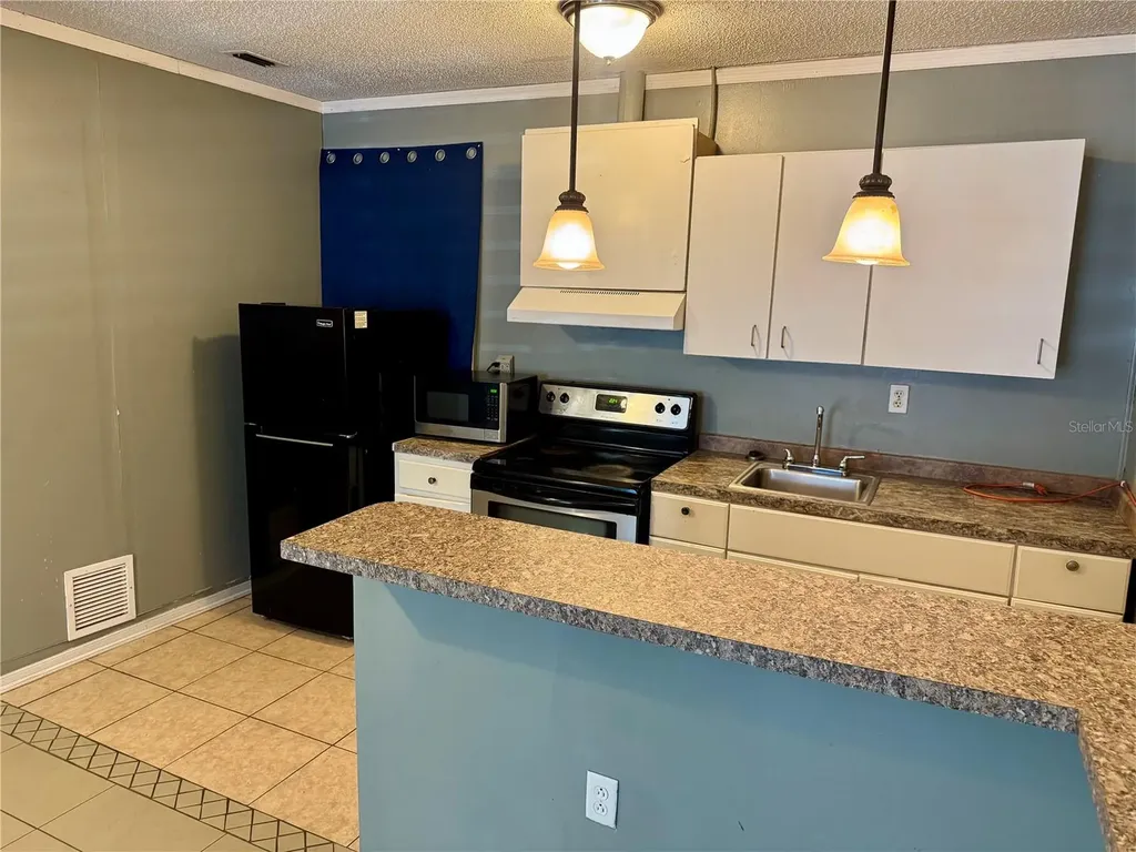 5521 Axiom Avenue Orlando FL 32839