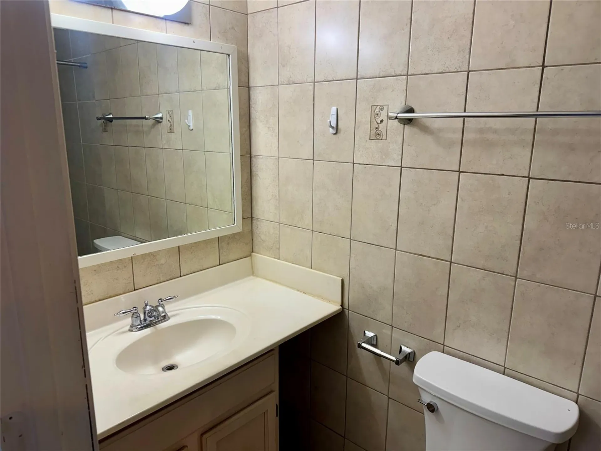 5521 Axiom Avenue Orlando FL 32839