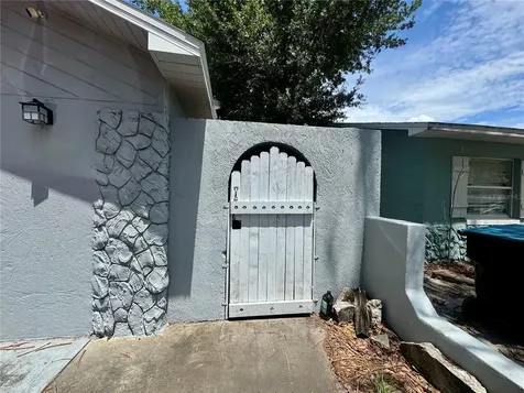 5521 Axiom Avenue Orlando FL 32839