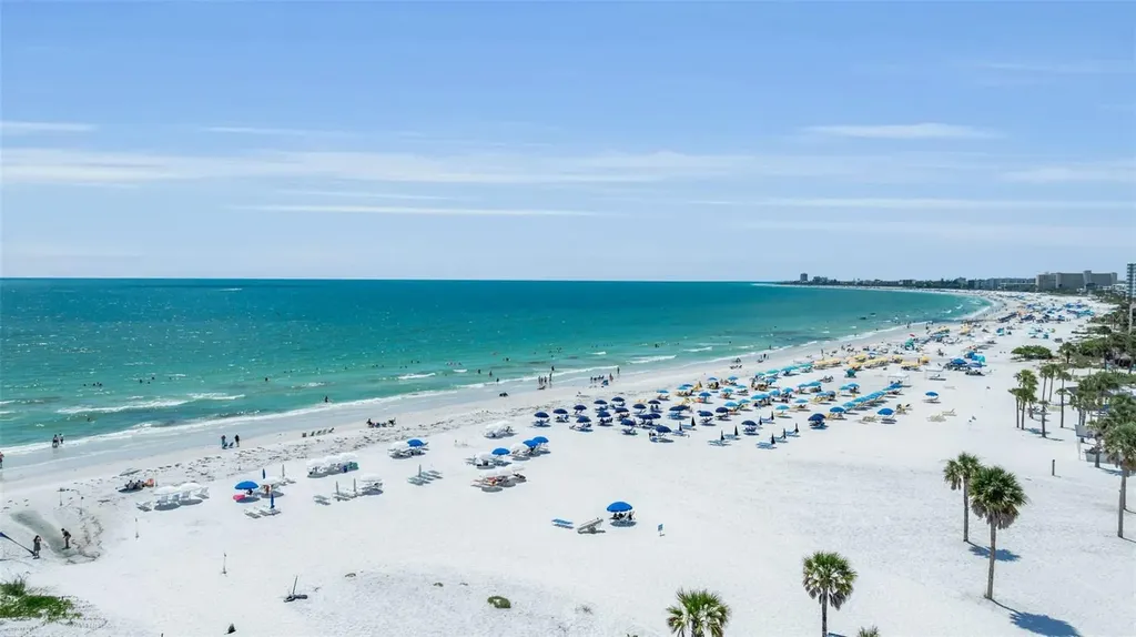 915 Seaside Drive Sarasota FL 34242