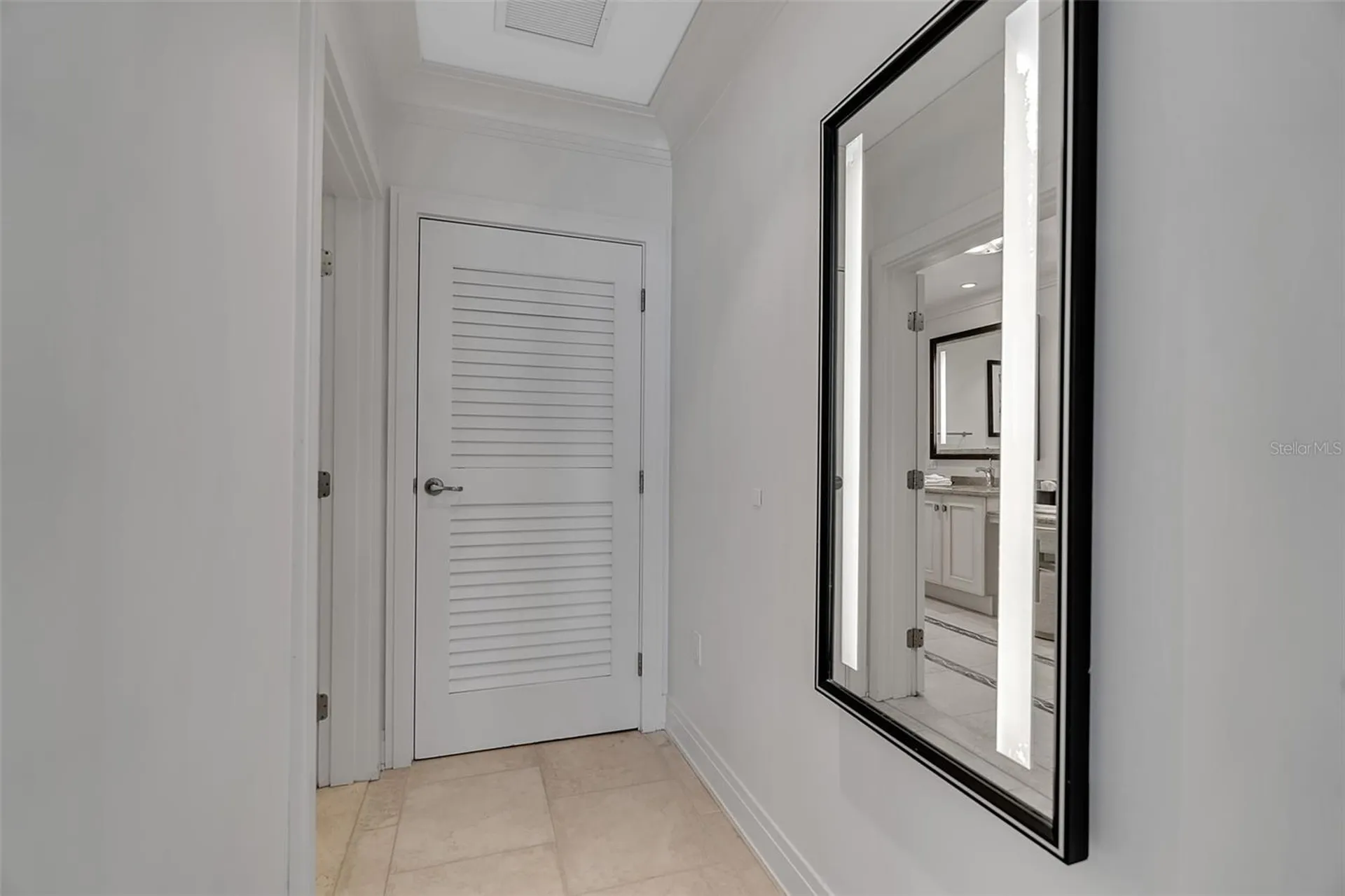 915 Seaside Drive Sarasota FL 34242