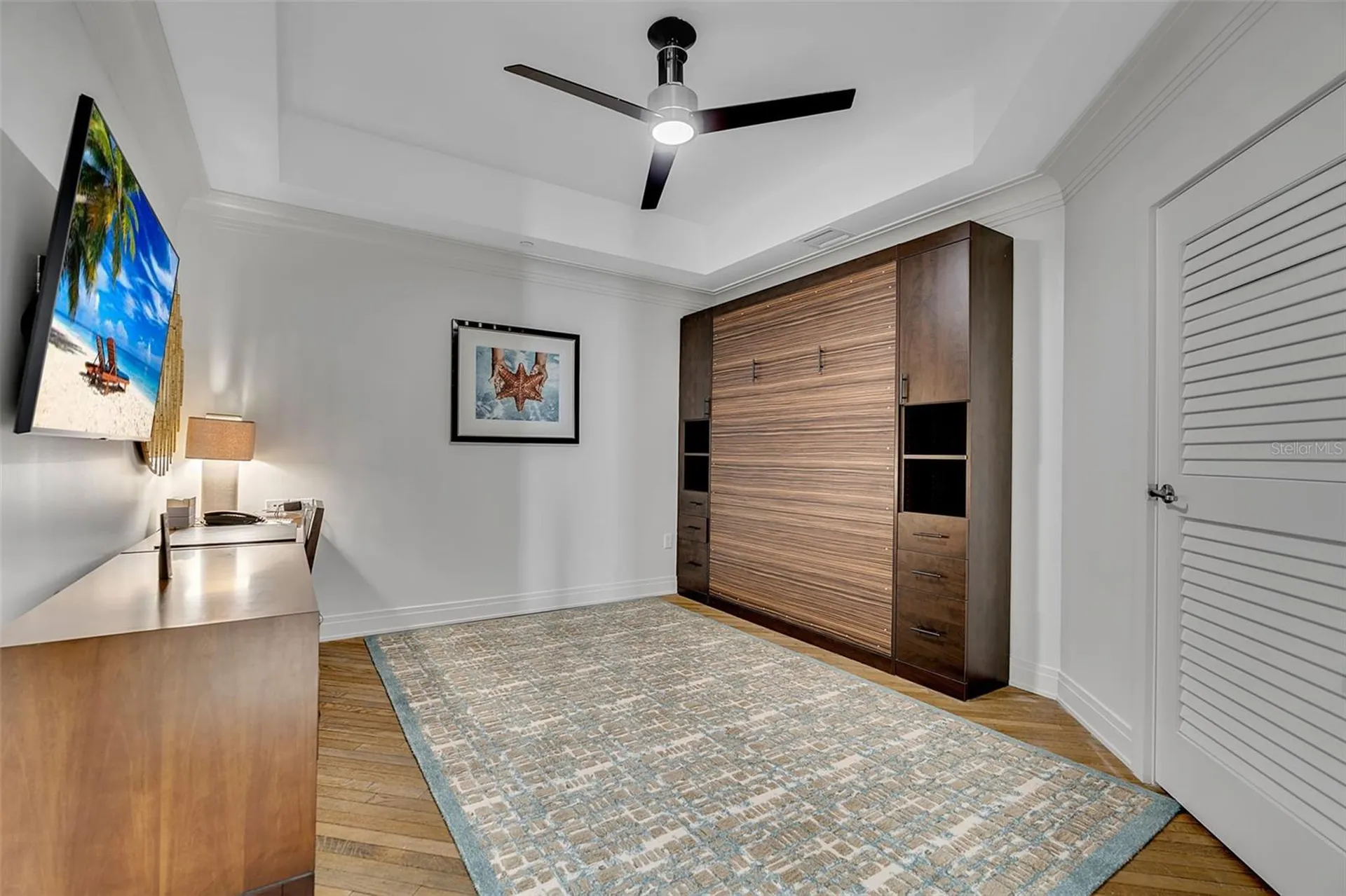 915 Seaside Drive Sarasota FL 34242