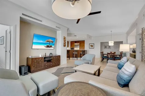 915 Seaside Drive Sarasota FL 34242