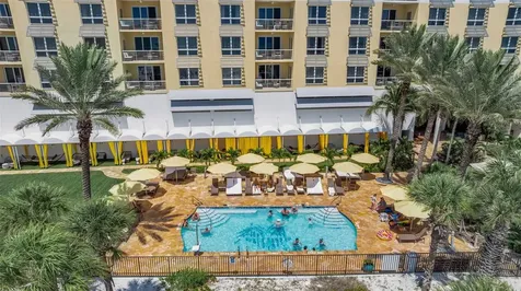 915 Seaside Drive Sarasota FL 34242