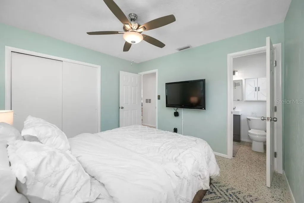 1401 Island Drive S South Pasadena FL 33707