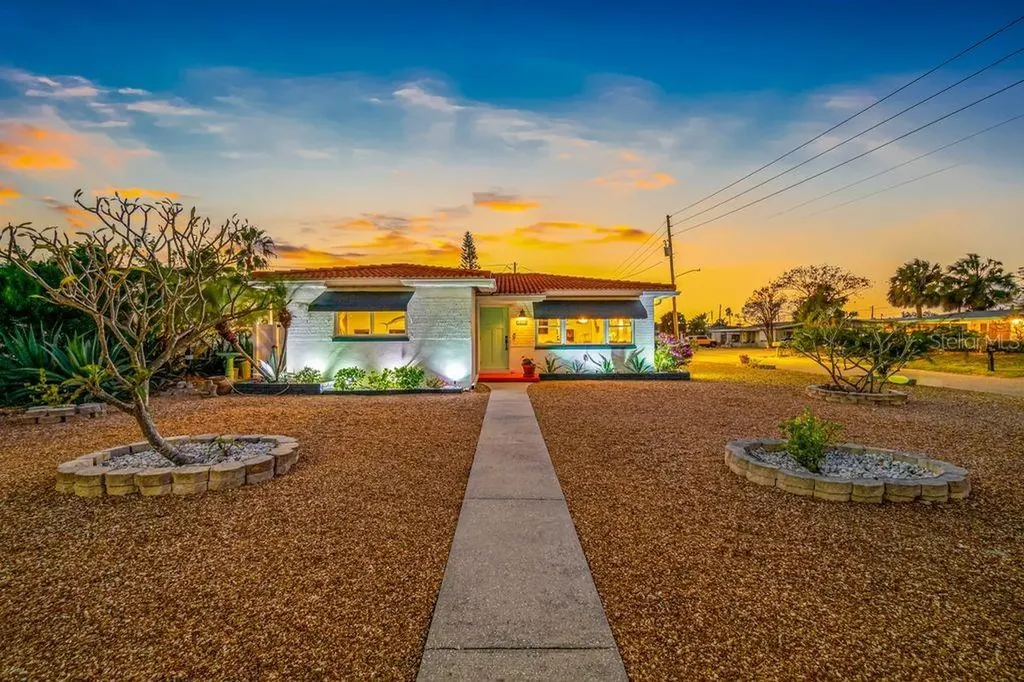 1401 Island Drive S South Pasadena FL 33707