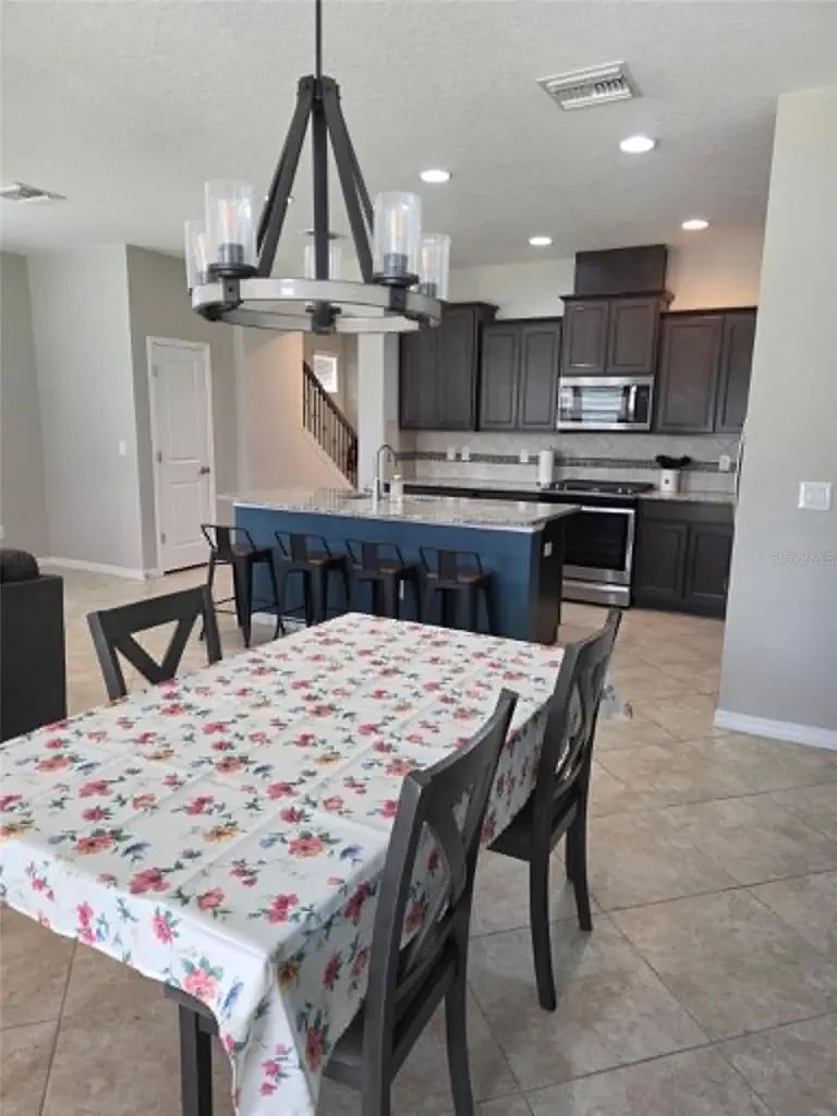 5703 Village Center Drive Lithia FL 33547