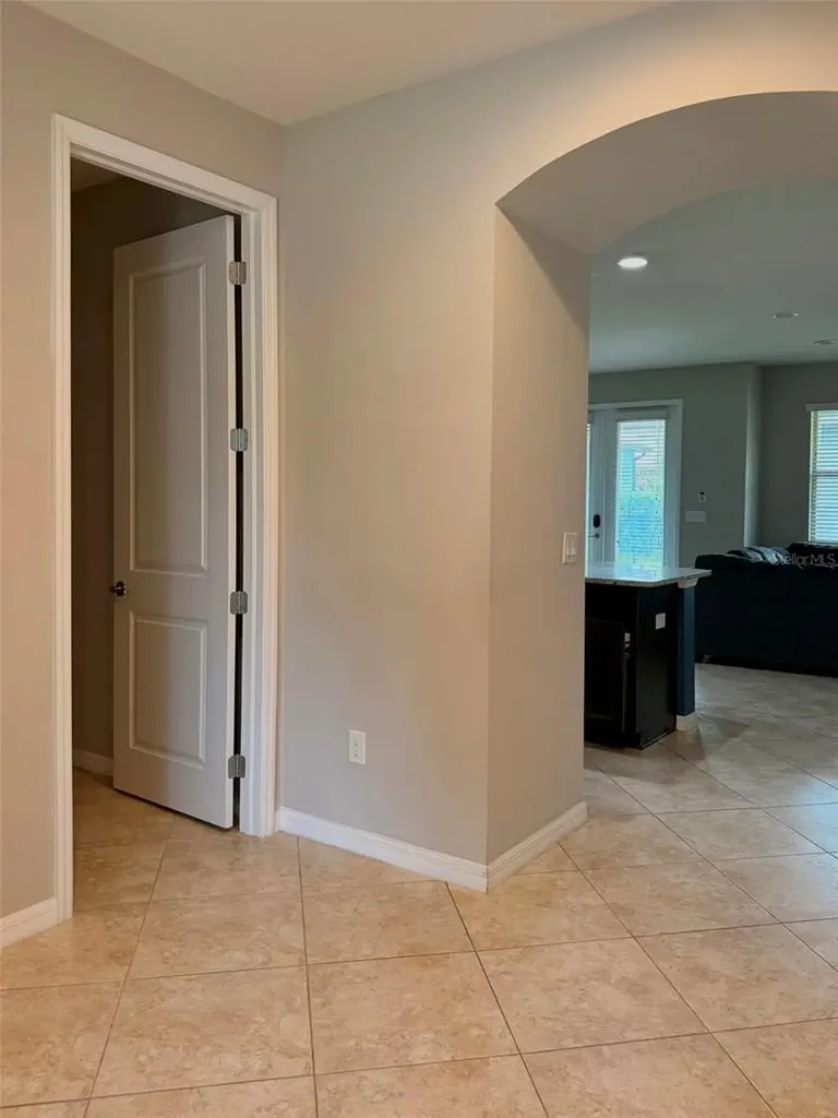 5703 Village Center Drive Lithia FL 33547