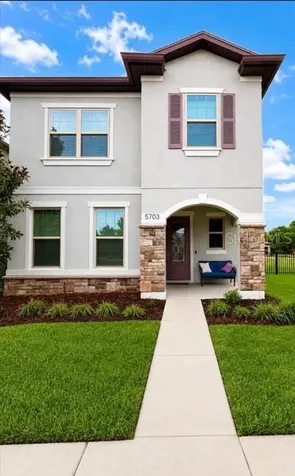 5703 Village Center Drive Lithia FL 33547