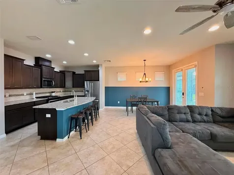 5703 Village Center Drive Lithia FL 33547