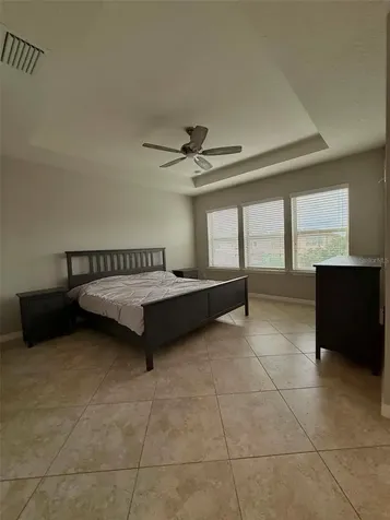5703 Village Center Drive Lithia FL 33547