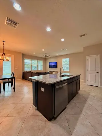 5703 Village Center Drive Lithia FL 33547