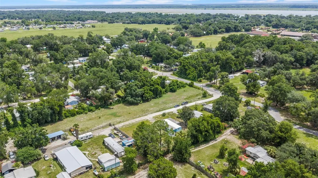 1389 NW 7th Lane Lake Panasoffkee FL 33538