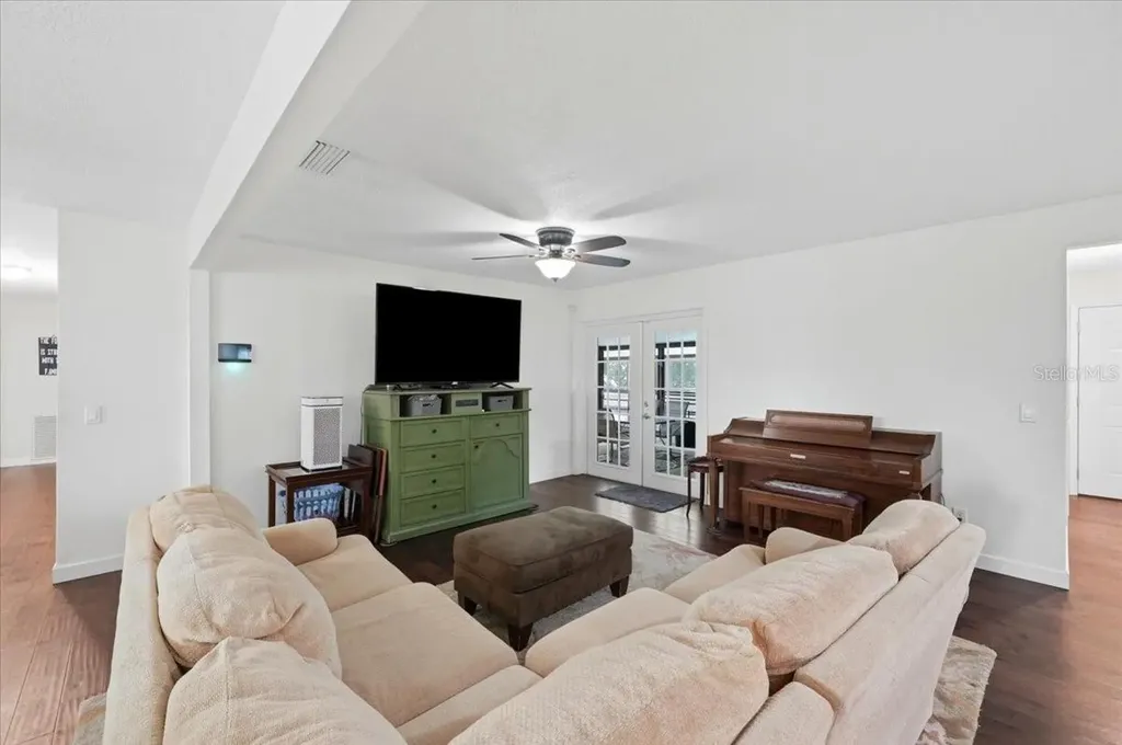 4520 Orangewood Loop E Lakeland FL 33813