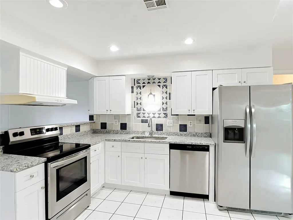 11256 Chalet Avenue Englewood FL 34224