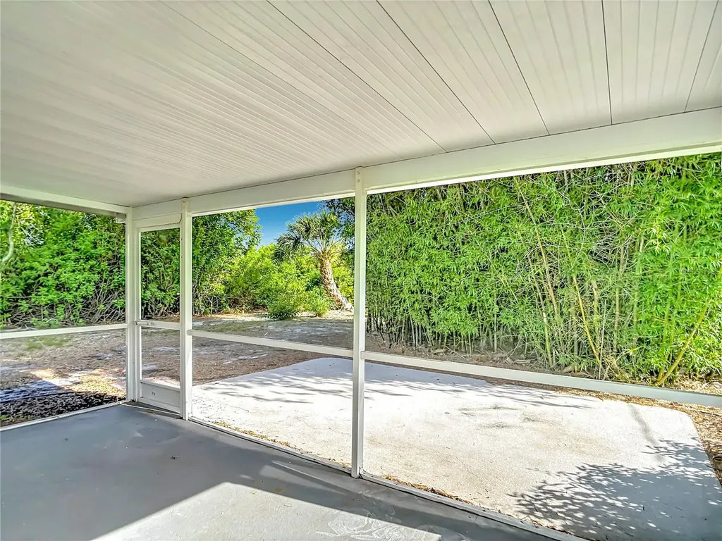 11256 Chalet Avenue Englewood FL 34224