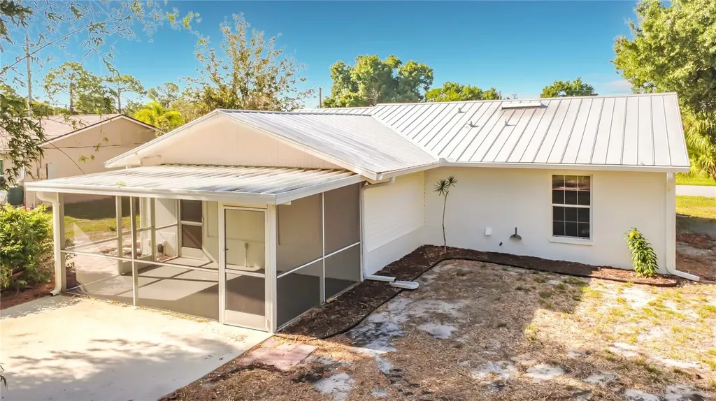 11256 Chalet Avenue Englewood FL 34224