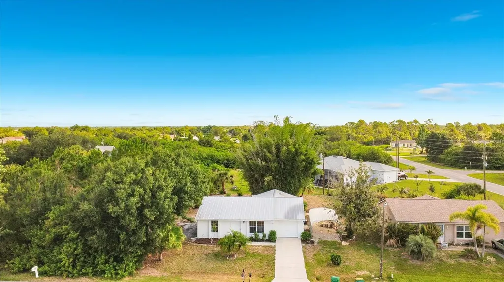 11256 Chalet Avenue Englewood FL 34224