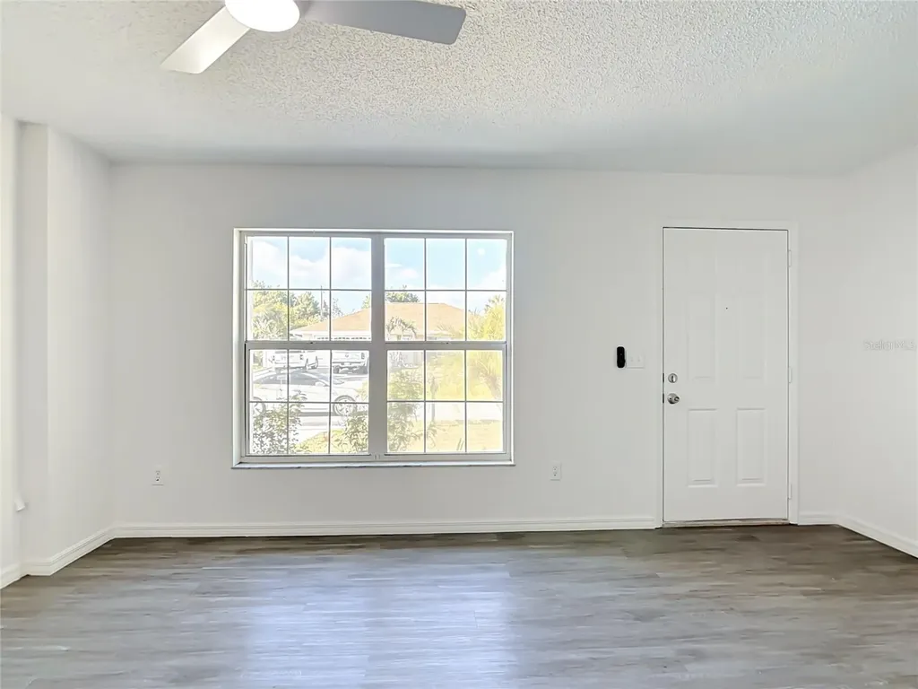 11256 Chalet Avenue Englewood FL 34224